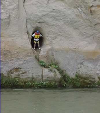 Interior De Las Caba�as En Filobobos Tlapacoyan Veracruz Mexico Rio Filobobos Aventura Descenso En Rio Tirolesa Rafting Rapidos De Veracruz Caba�as Hostal Camping Campismo Playa Alberca Naturaleza Tirolesa Temascal Temazcal Cascada El Encanto Zona Arqueologica Cuajilote
