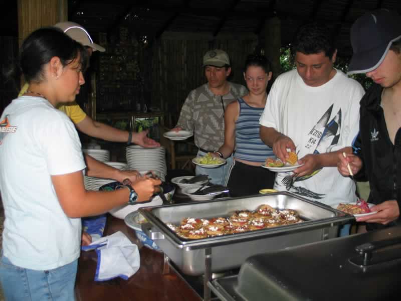 Comida Tipo Buffet En Tlapacoyan Veracruz Mexico Rio Filobobos