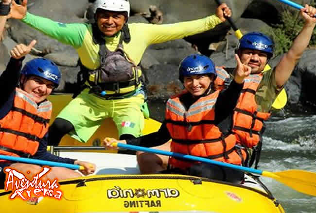 Aventura En Los Rápidos Del Río Pescados Jalcomulco Veracruz Aventura En Los Rápidos Del Río Pescados Jalcomulco Veracruz